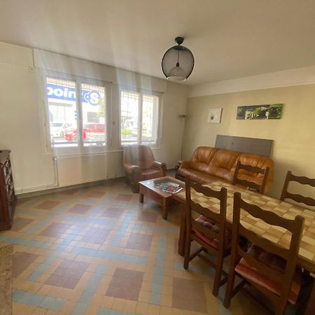 Gite Iaorana - Maison En Centre Ville Valognes Kültér fotó